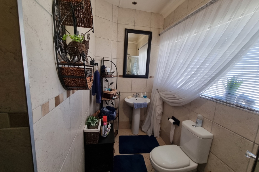 3 Bedroom Property for Sale in Meiringspark North West